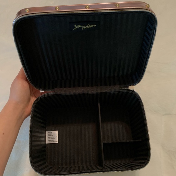 Pink Victoria Secret Caboodle Bag - Picture 3 of 3